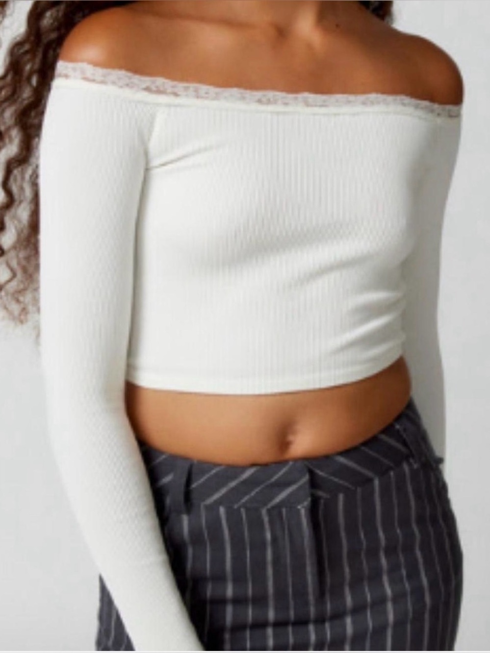 Out From Under Off White Ribbed Cropped Off the Shoulder Long Sleeve SZ. M EUC
